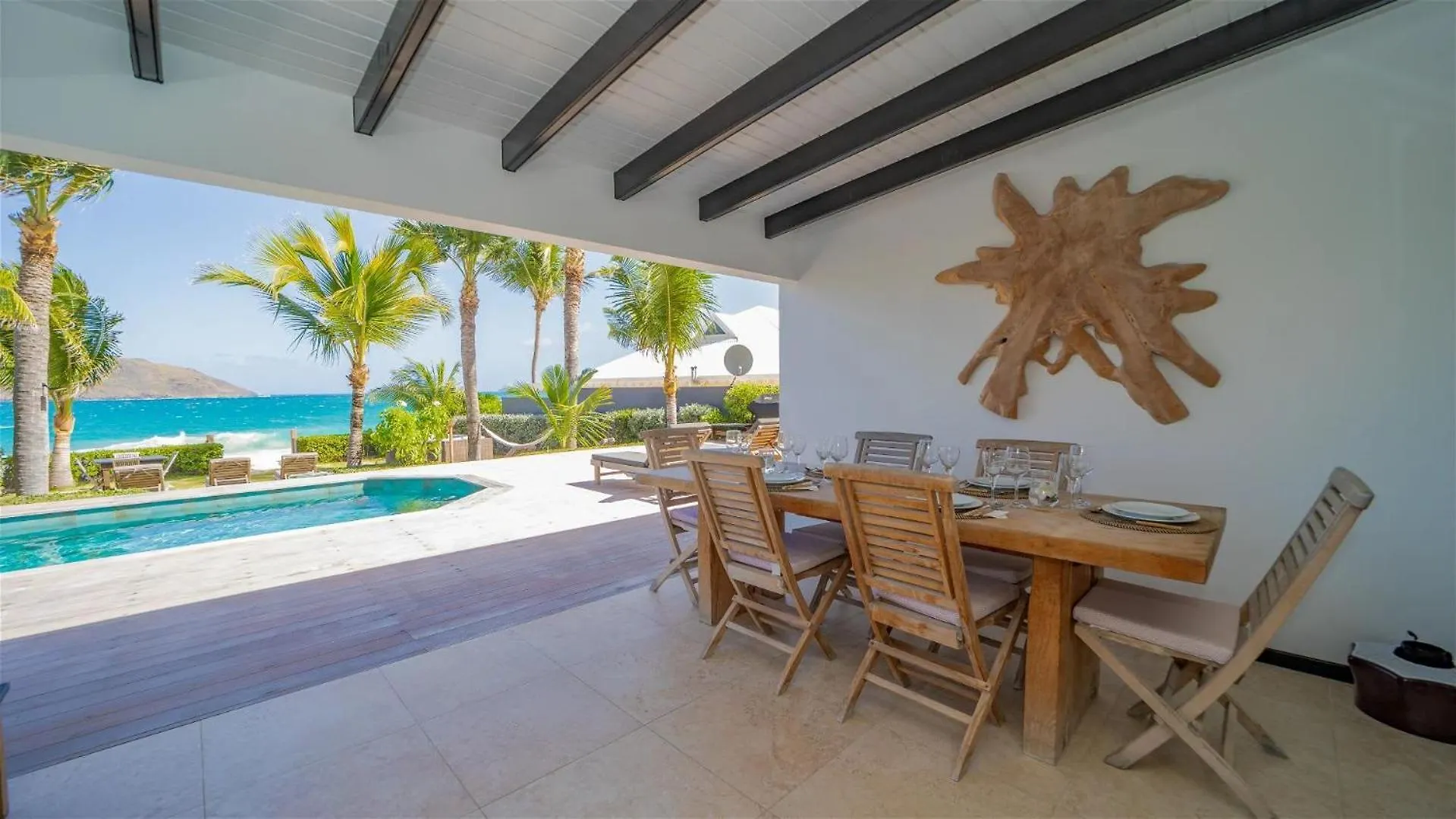 3BR Charming Seaside Villa With Private Pool غوستافي 0*,